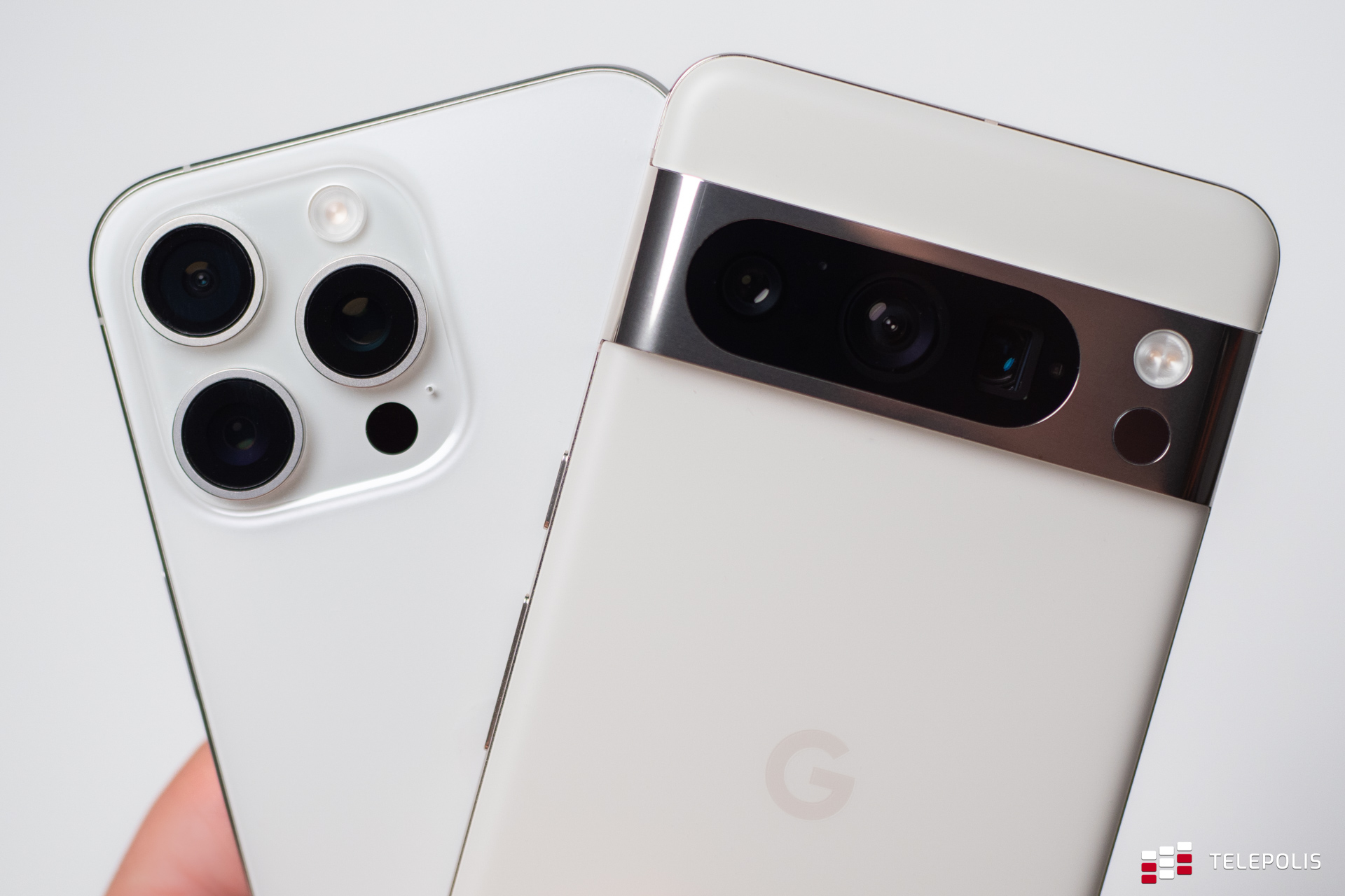 Google Pixel 8 Pro vs Apple iPhone 15 Pro Max