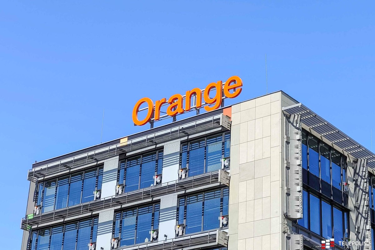 Orange rozpycha się na Podlasiu i zwiększa zasięg światłowodu