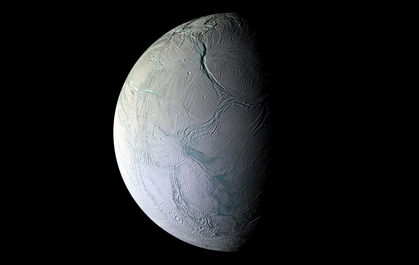 Enceladus kryje tajemnicę