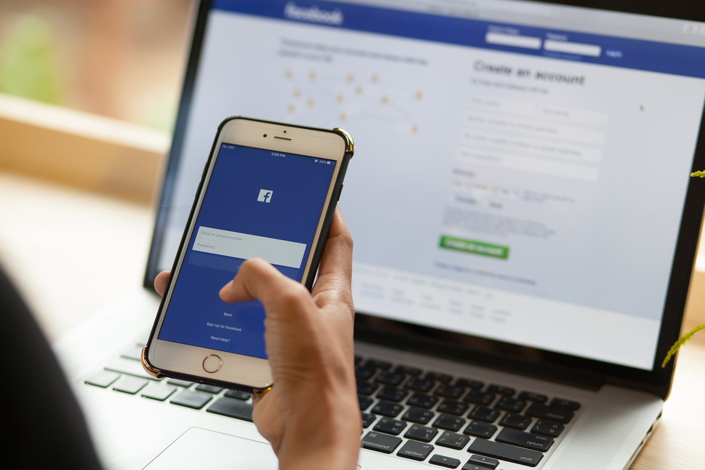 Facebook oszustwo na logowanie