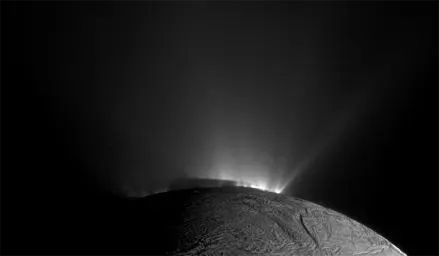 Gejzery na powierzchni Enceladusa