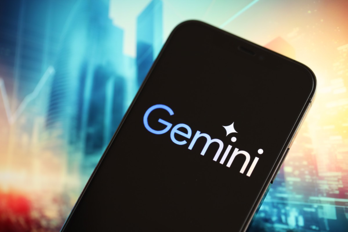 Gemini już w polskim Google Play. Dostał też nasz język