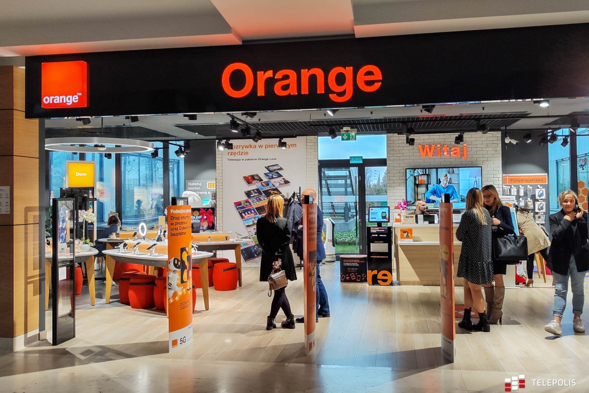 Orange zmienia cenniki. Chodzi o połączenia i SMS-y do UE