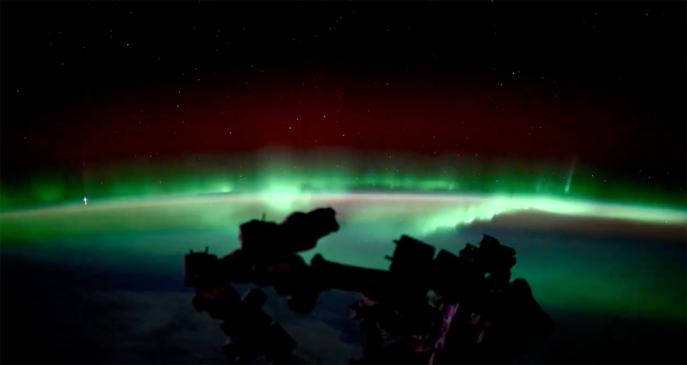 Aurore, meteore e satelliti: splendidi video dalla Stazione Spaziale Internazionale
