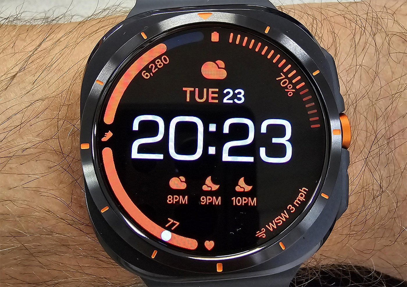 Problemy z Samsung Galaxy Watch Ultra - krzywy ekran