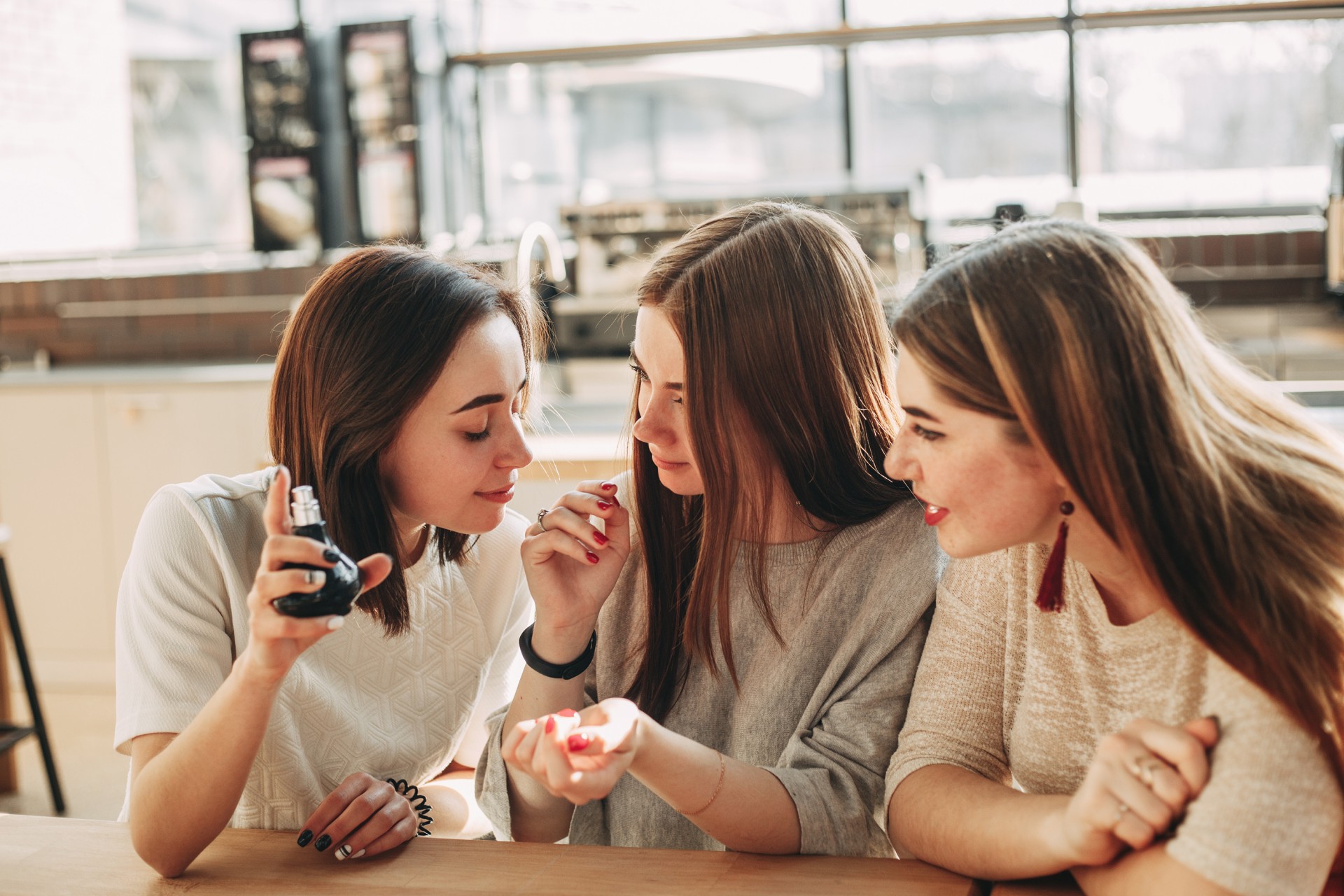 Perfumy a miesiączka. Piżmo ambrowe