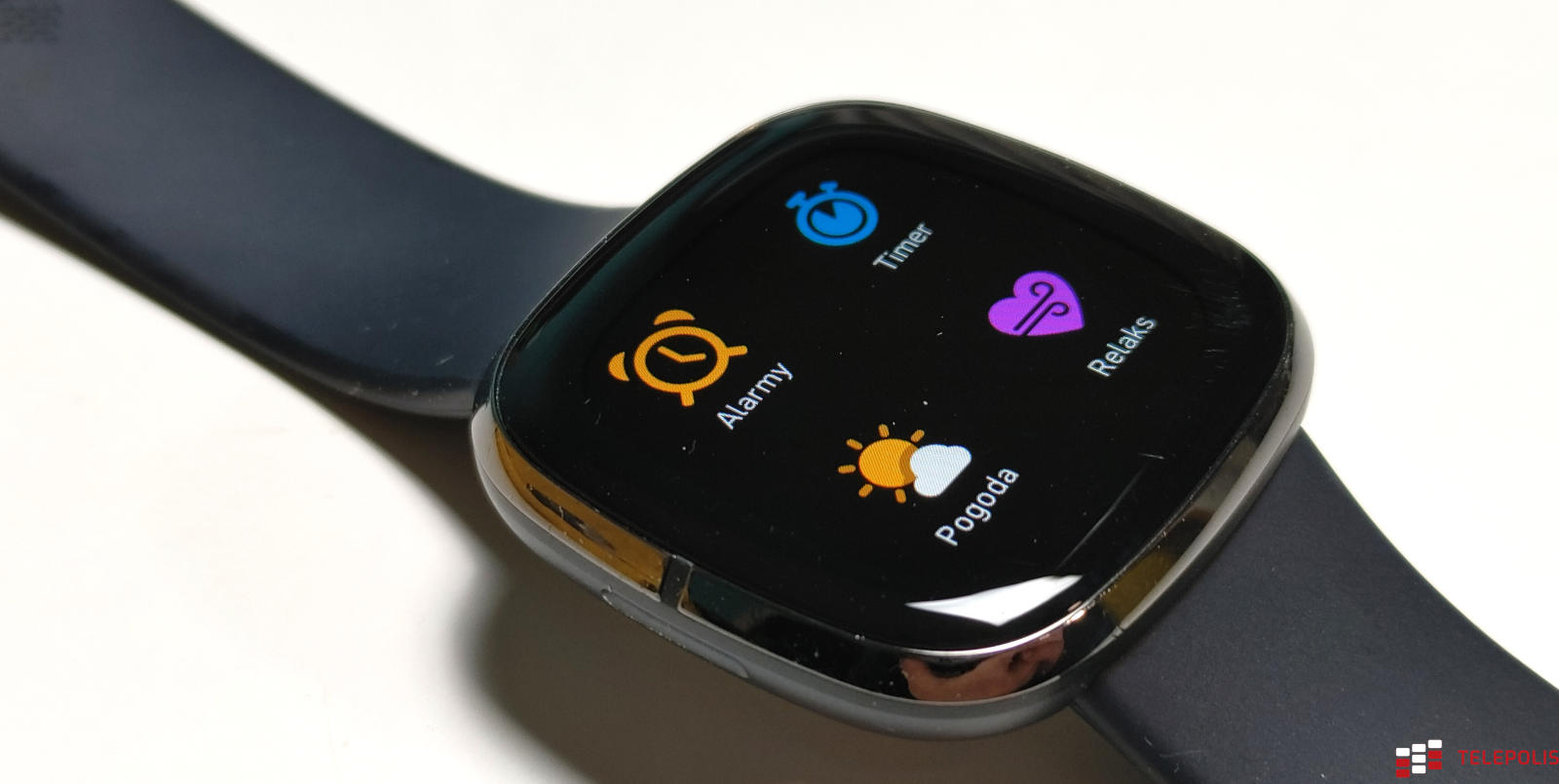 Fitbit Sense opinie test recenzja smartwatch z EKG