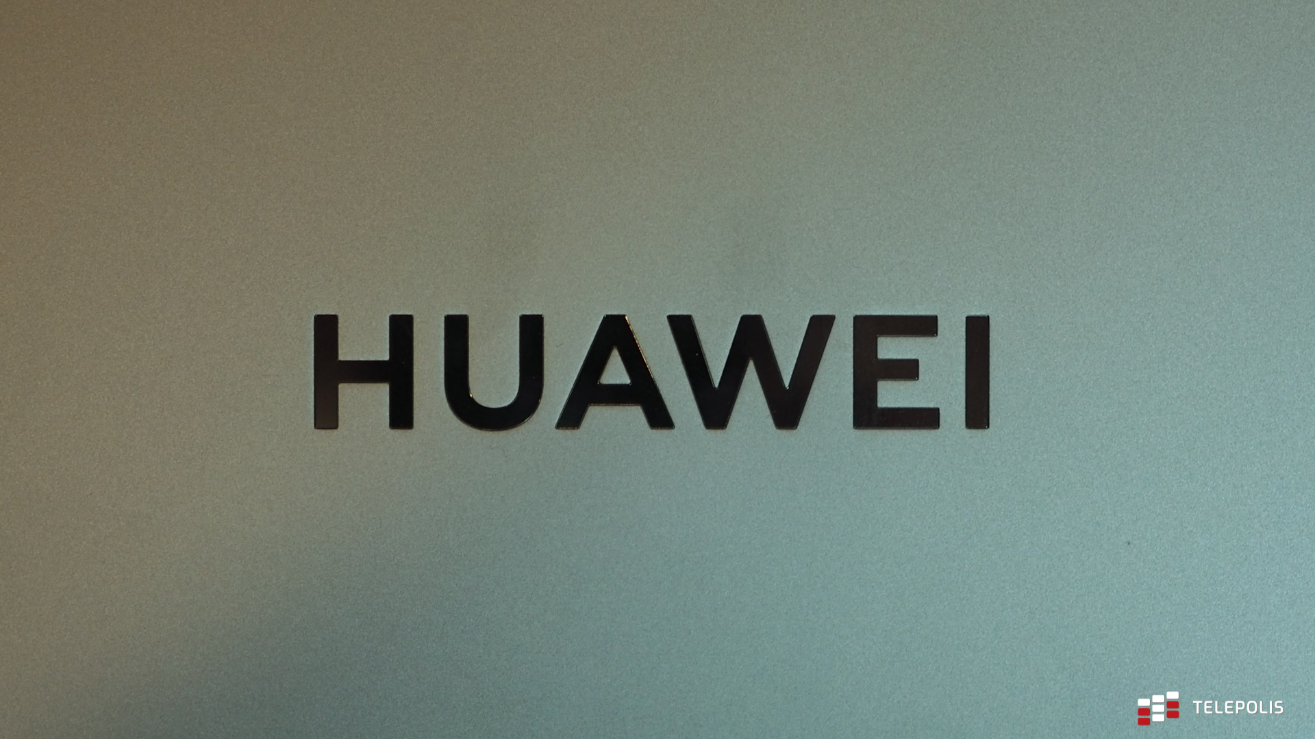 Huawei MateBook 14s logo