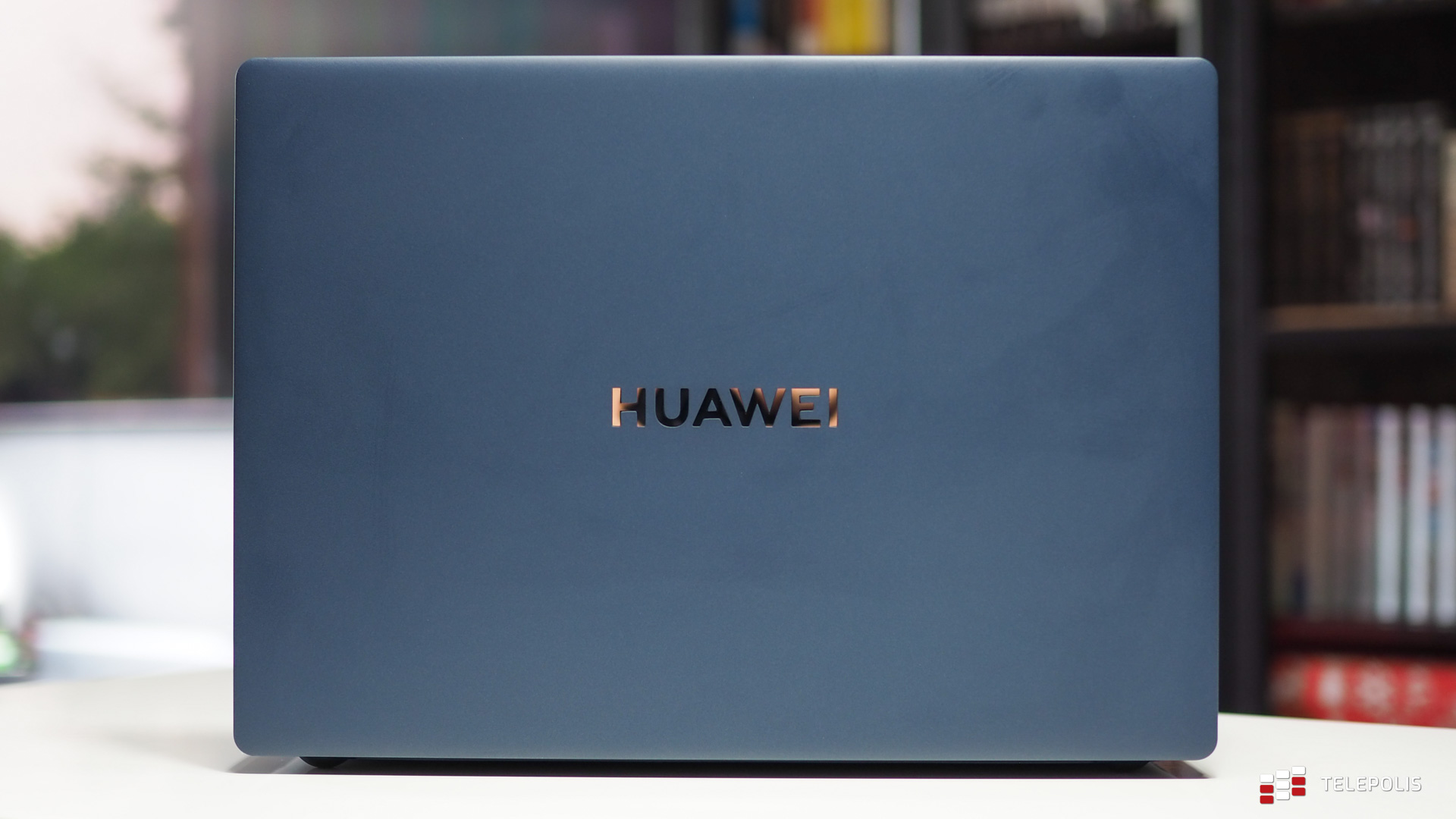 Huawei MateBook X Pro tył