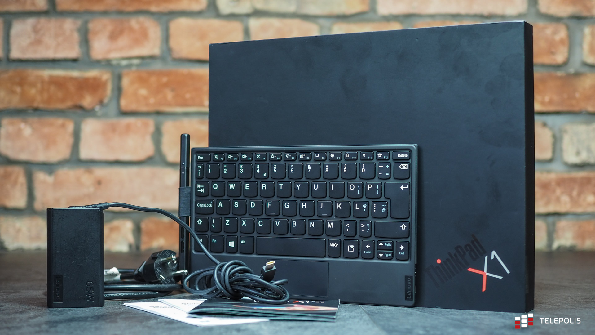 Lenovo ThinkPad X1 Fold akcesoria