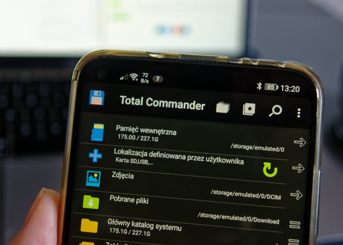 Total Commander 3 z blokadą biometryczną dostępny w Google Play -  TELEPOLIS.PL